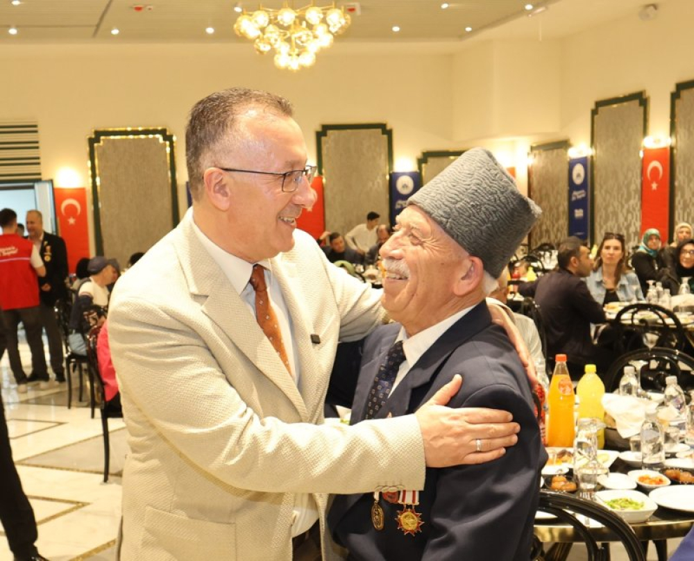 Vatan Size Minnettar