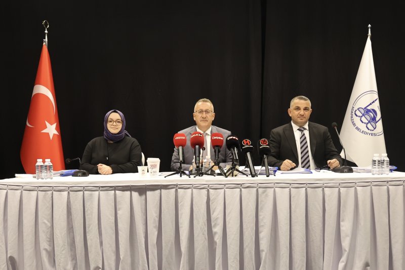  Işıksu: “Adapazarı’mızda Çalışmalar Dört Bir Koldan Sürüyor”